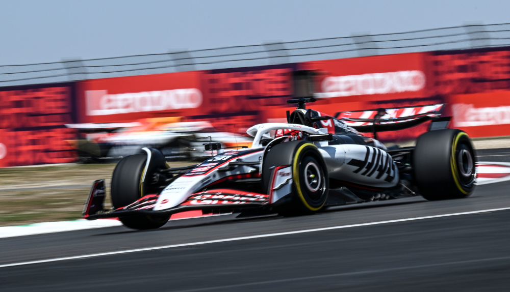 开云体育APP下载-红牛二队绝杀哈斯车队，塞恩斯关键制胜的简单介绍